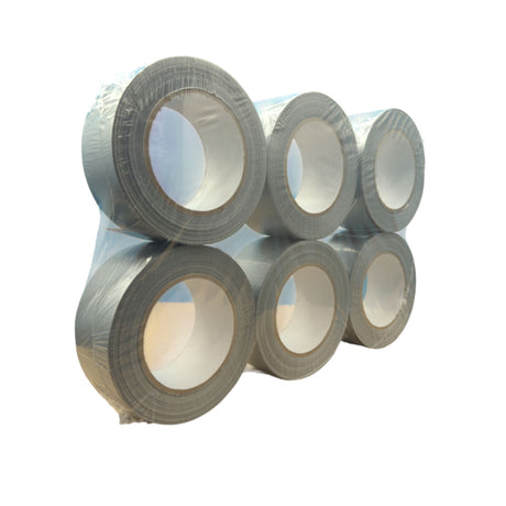 Waterbestendige grijze duct tape (50mm x 50m) met krachtige kleefkracht voor binnen- en buitentoepassingen.