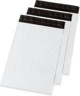 Witte verzendzakken 260x350mm met plakstrip, geschikt voor kleding en accessoires.