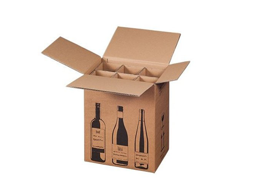 Verzenddoos voor 6 flessen van stevig karton met vakverdeling, ideaal voor veilige verzending van wijnflessen of andere glazen flessen.